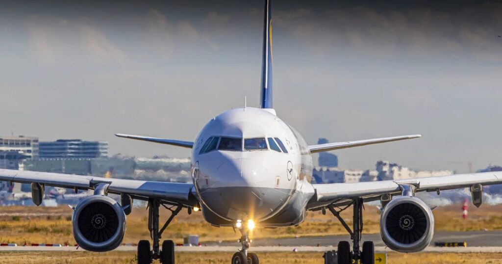 飛行機代を抑えるポイント