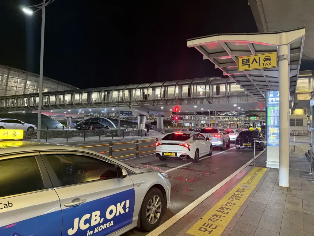 仁川空港からソウルへ向かう際に利用するタクシー乗り場